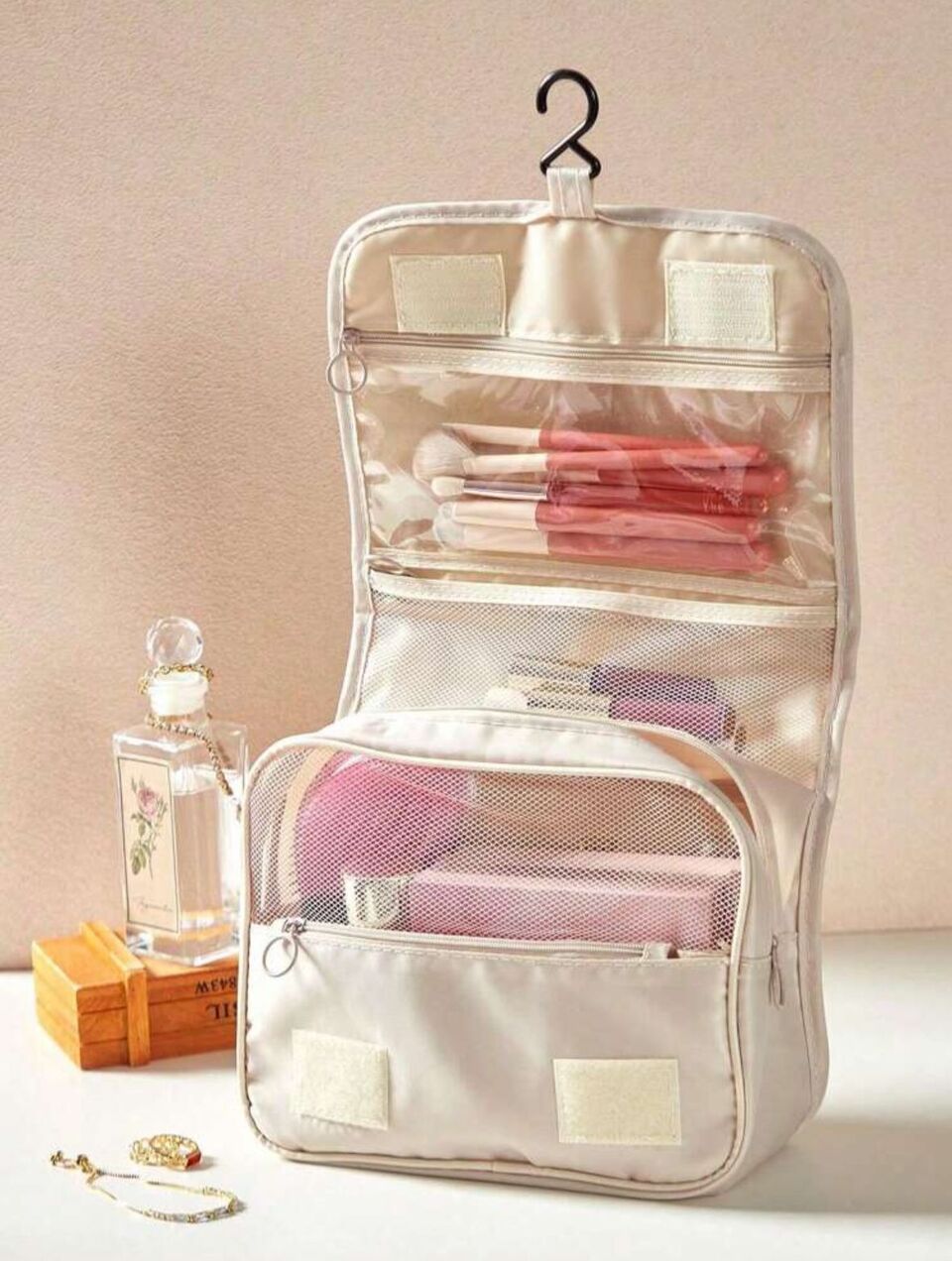 GlamPack Hanging Bag π