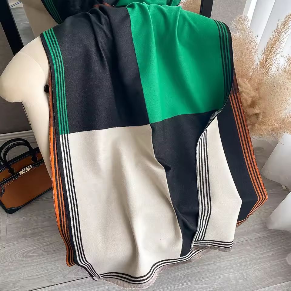 Colorblock Cozy Shawl 🧣