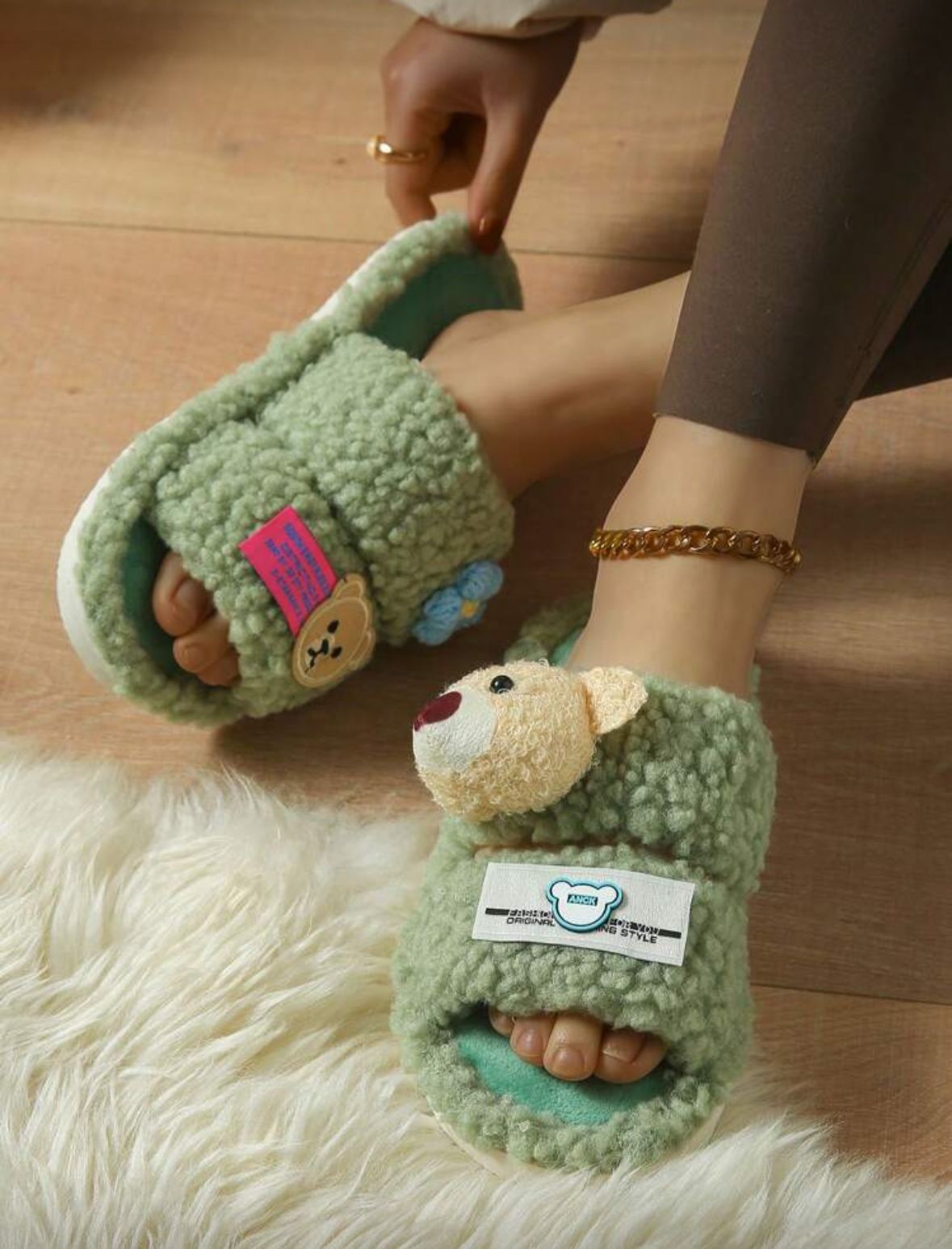 Teddy Fuzzy Slides 🧸