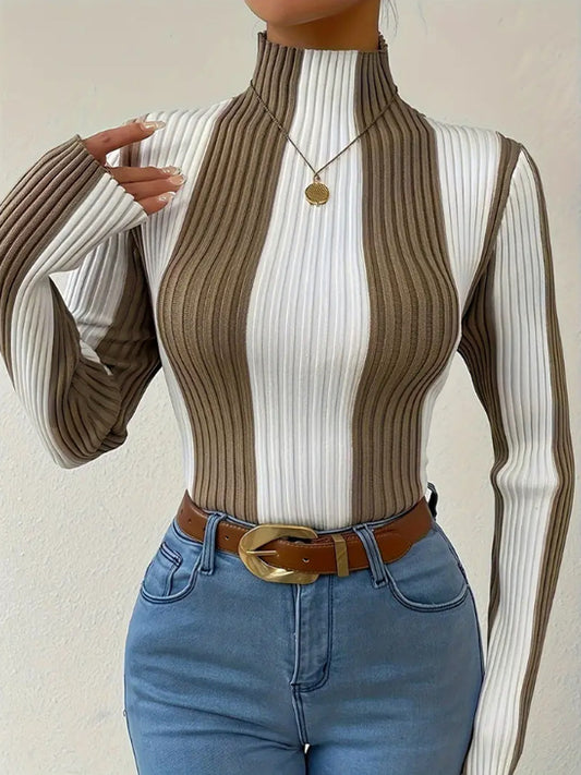 Contrast Ribbed Turtleneck 🤍