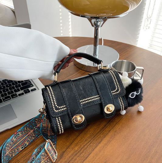 Retro Charm Bag 👜