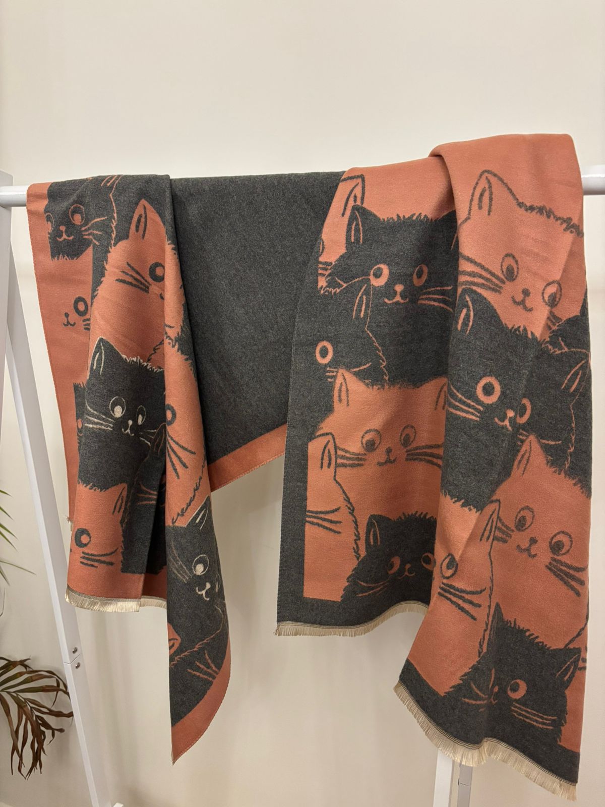 Cozy Cat Scarf 🐾
