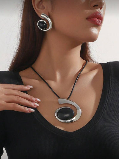 JEWELRY & ACCESSORIES