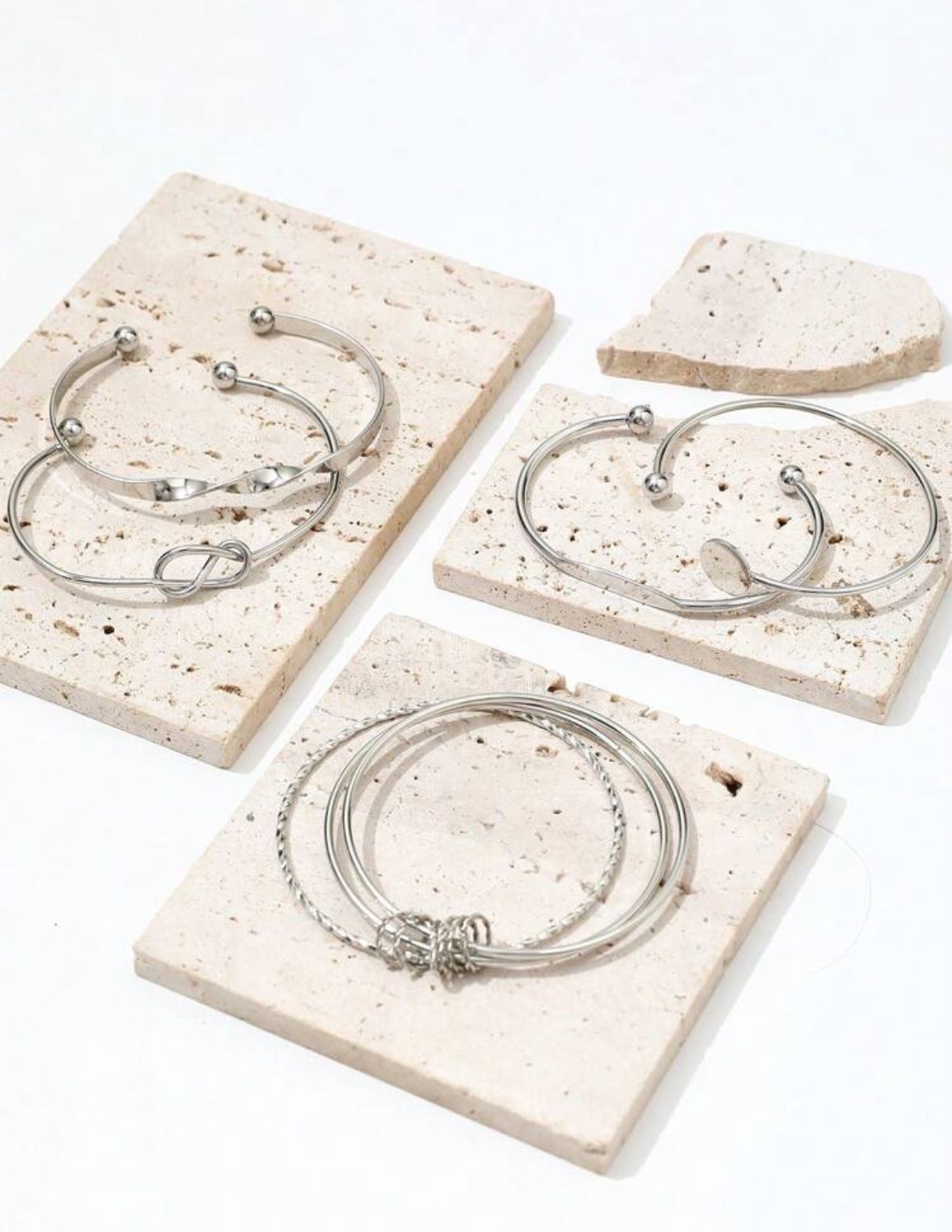 Tialà Accessories & Essentials
