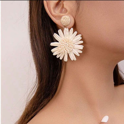 Boho Daisy Earrings 🌻