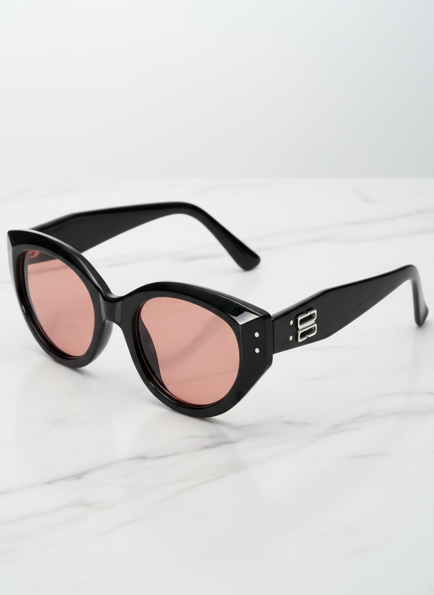 Chic Brown Cat-Eye Sunglasses 🍯