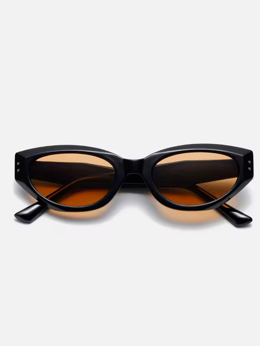 Chic Brown Cat-Eye Sunglasses 🍯