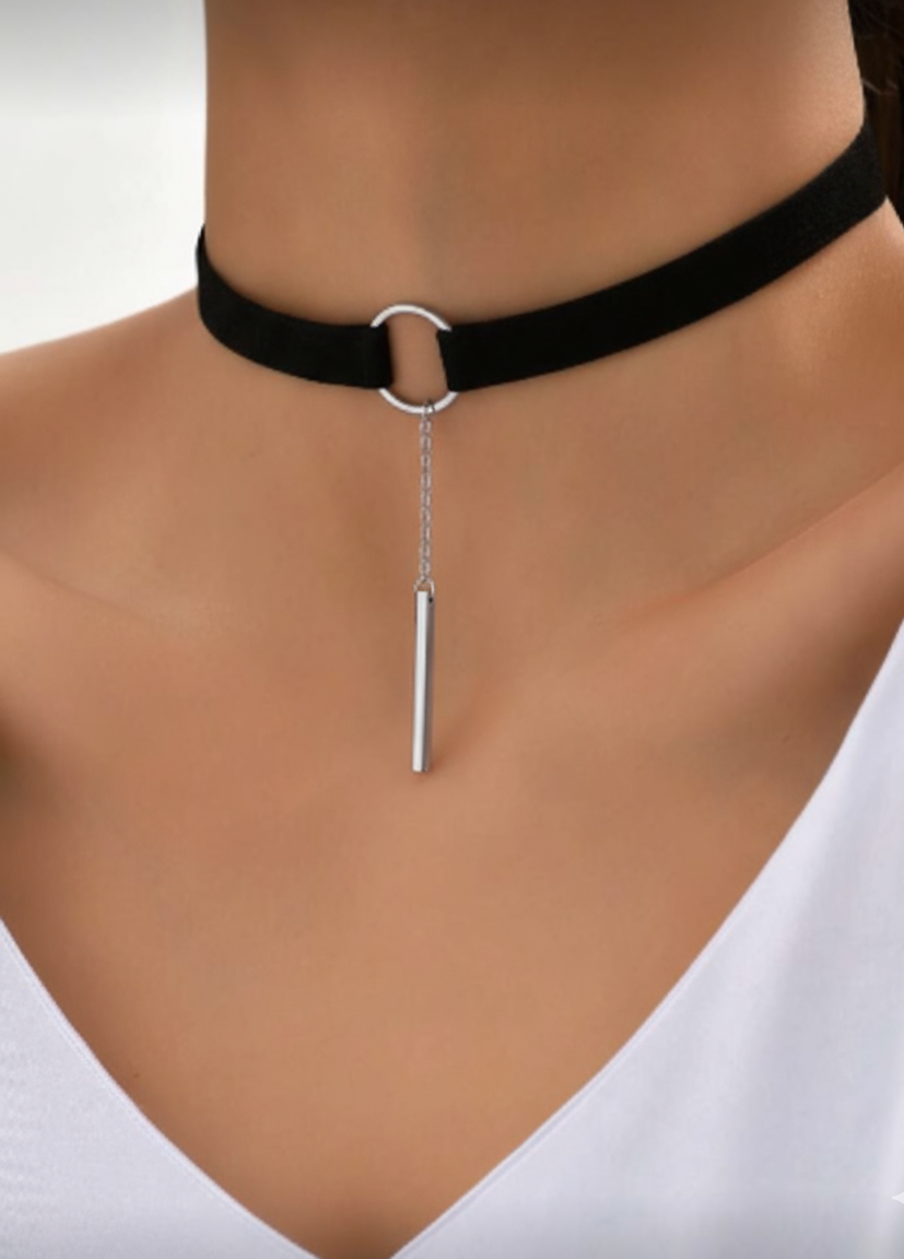 Velvet Ring Choker 🖤