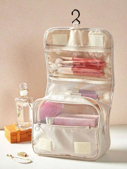 GlamPack Hanging Bag 💄