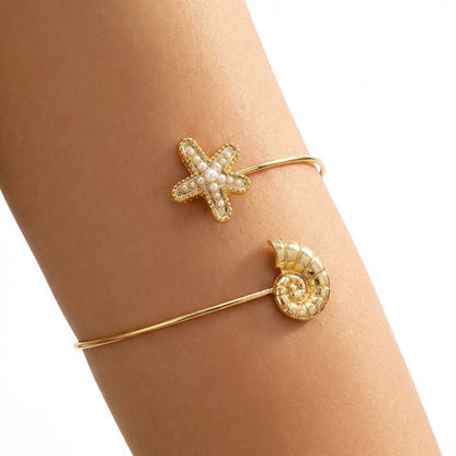 Star Shell Cuff ⭐