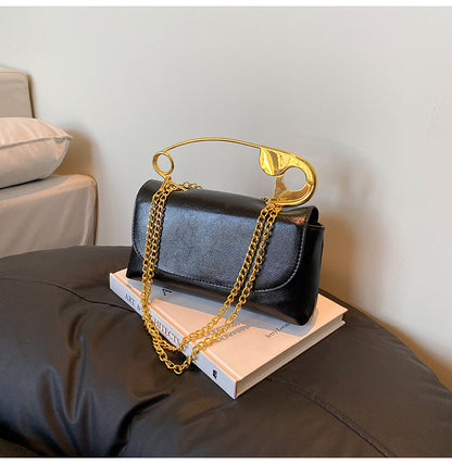 Luxe Chain Clutch 👜