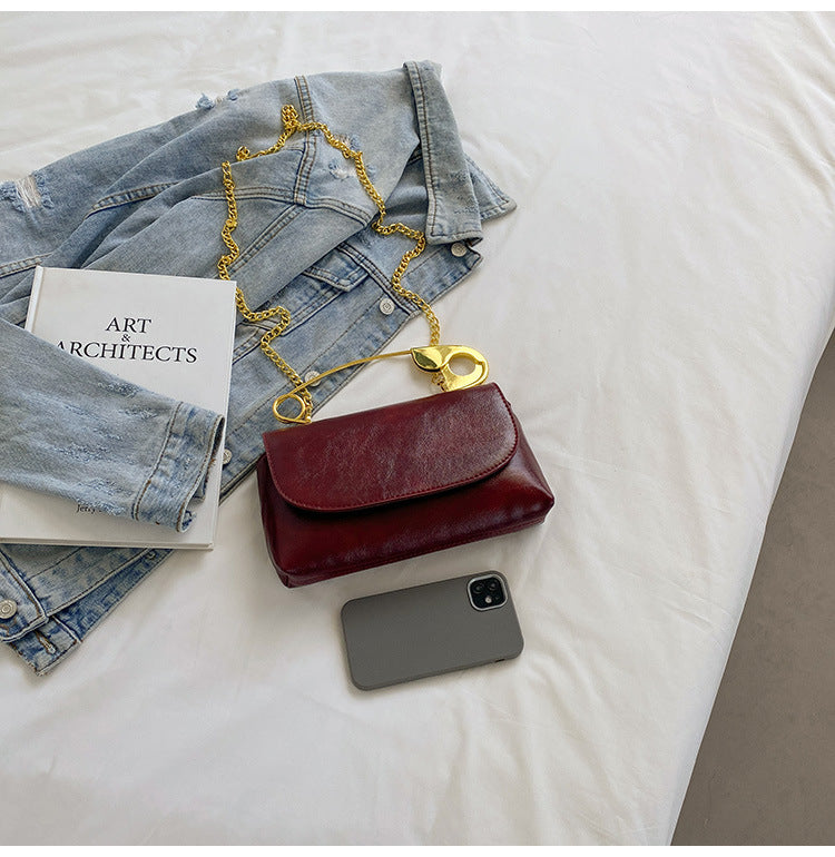 Luxe Chain Clutch 👜