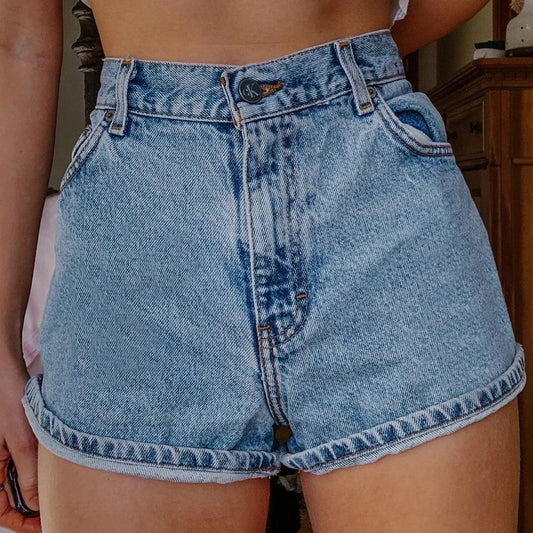 Daisy Bloom Shorts 🌼