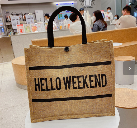 Hello Weekend Tote 🖤