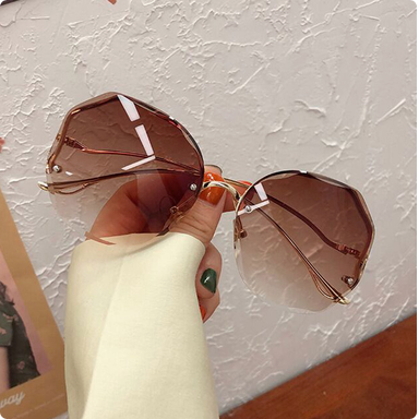 Gradient Luxe Sunglasses 🌈