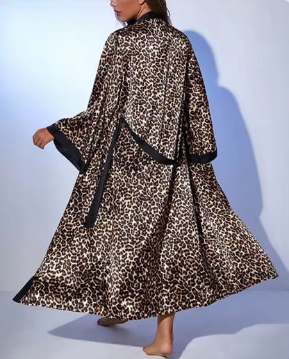 Wild Elegance Robe 🐆