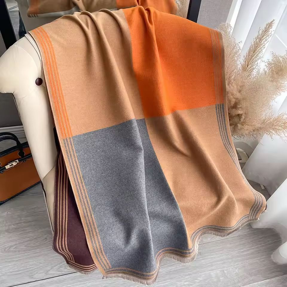 Colorblock Cozy Shawl 🧣