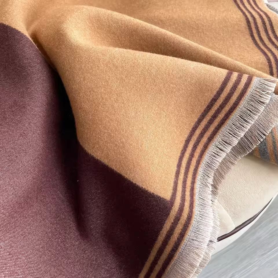 Colorblock Cozy Shawl 🧣