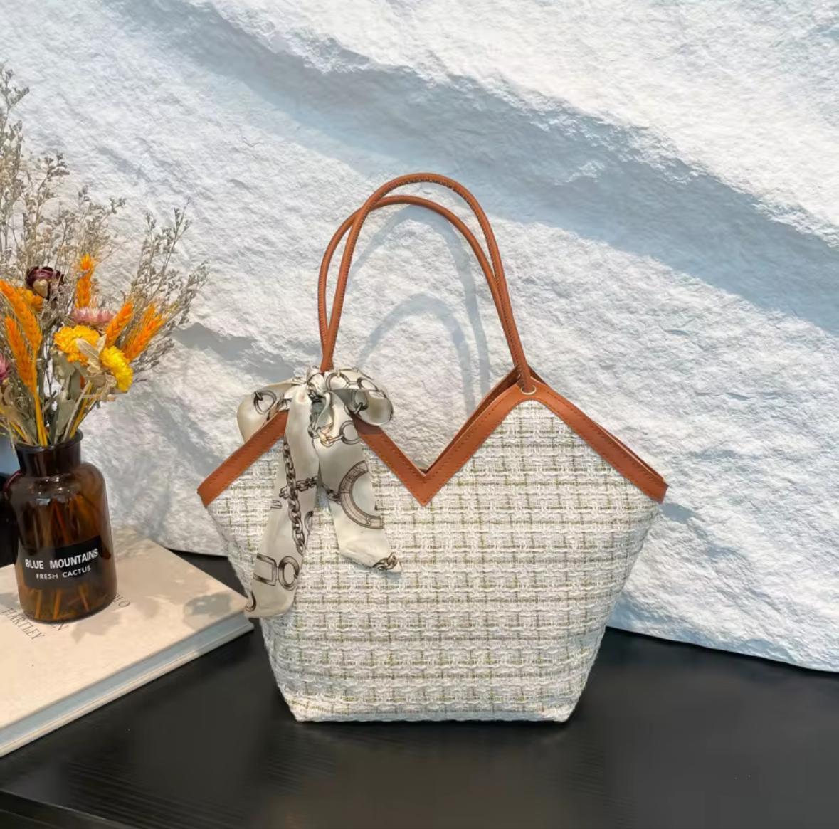 Tweed Charm Tote 🎀