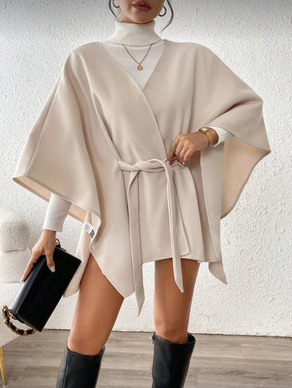 Elegant Belted Cape 🤍