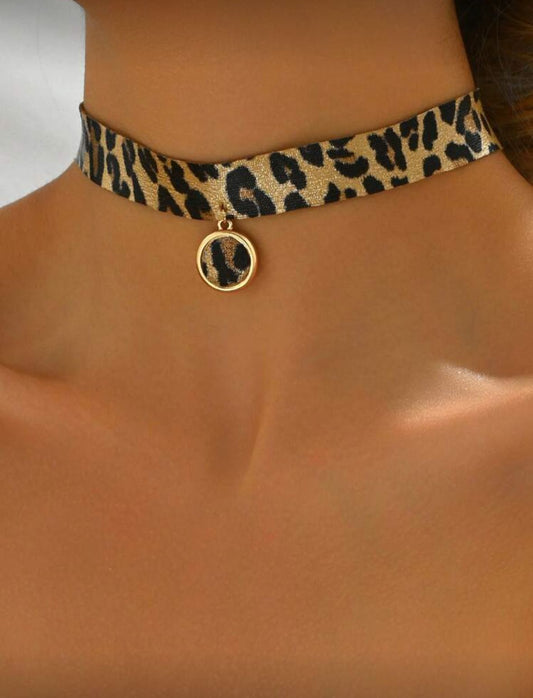 Wild Charm Choker 🐆