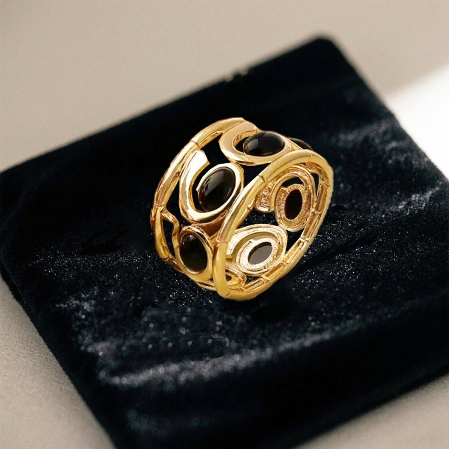 Regal Eclipse Choker 👑