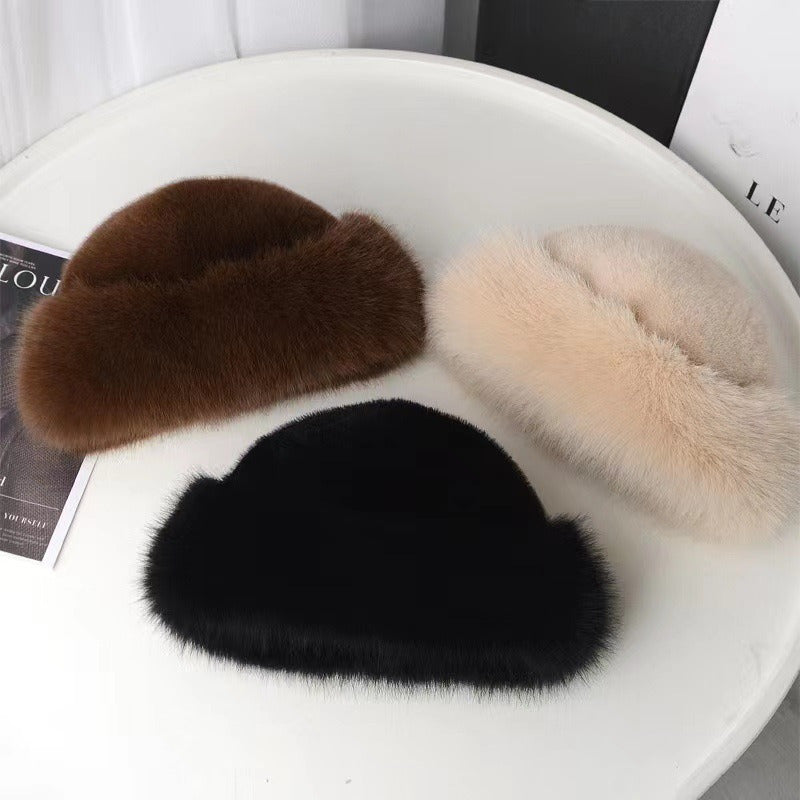 Luxe Furry Beret 🖤