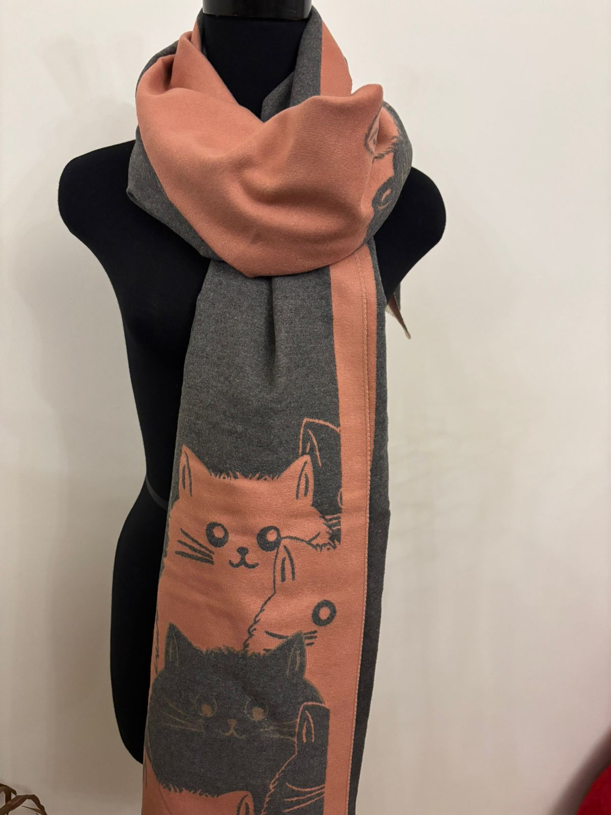 Cozy Cat Scarf 🐾