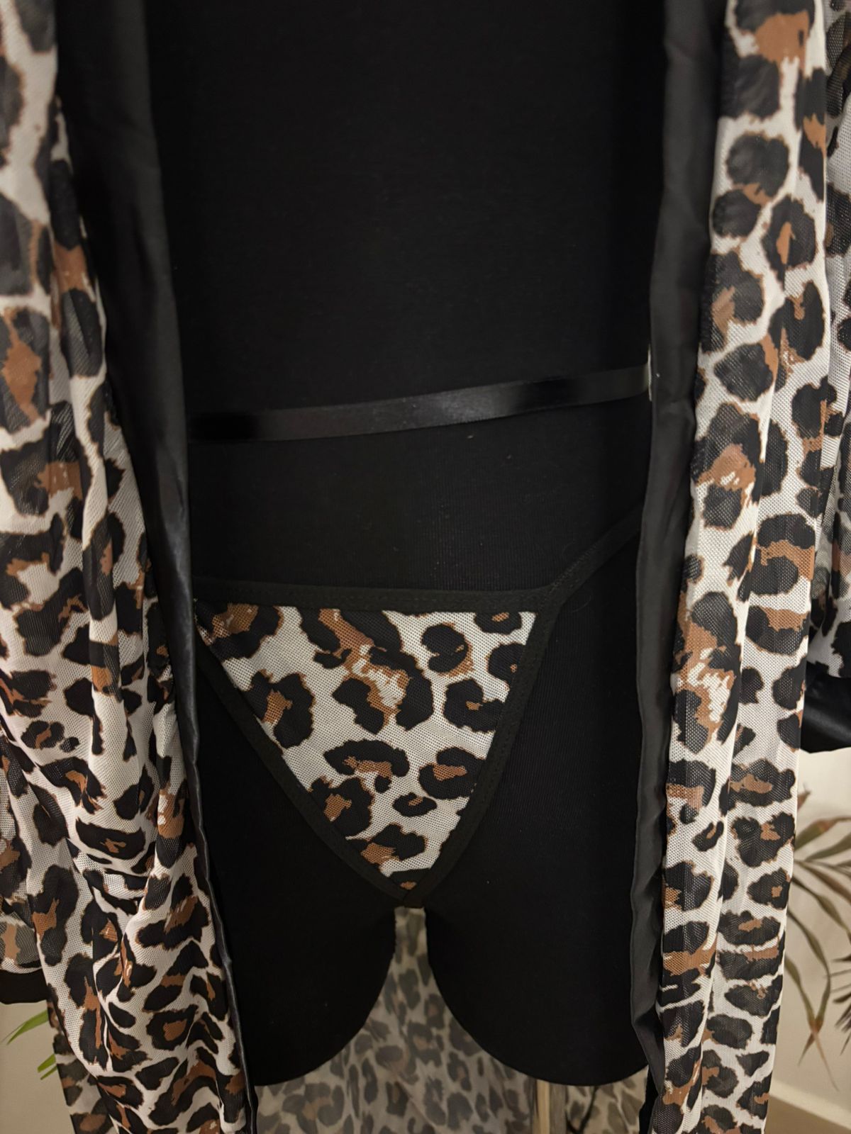 Wild Elegance Robe 🐆