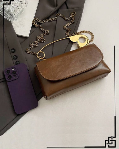 Luxe Chain Clutch 👜
