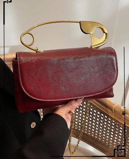 Luxe Chain Clutch 👜