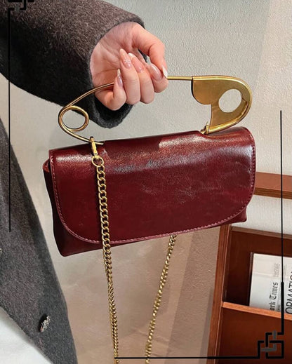Luxe Chain Clutch 👜