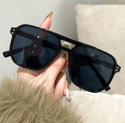 Vintage Diva Sunglasses 🍸