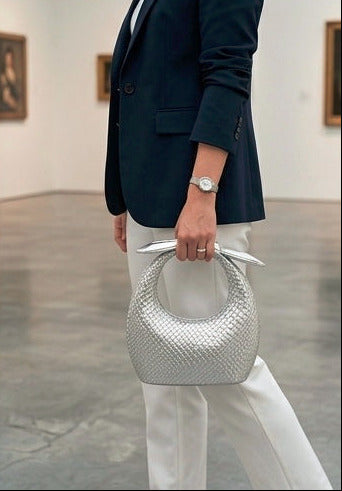 Metallic Knot Hobo 👜