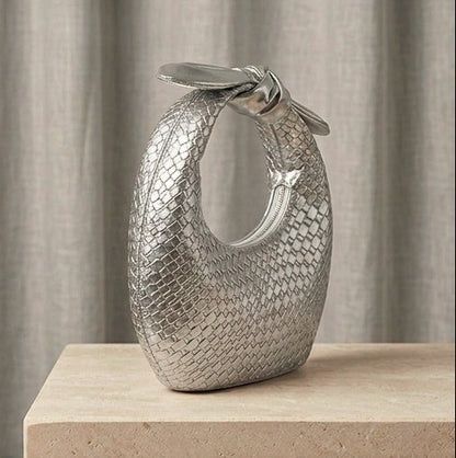 Metallic Knot Hobo 👜